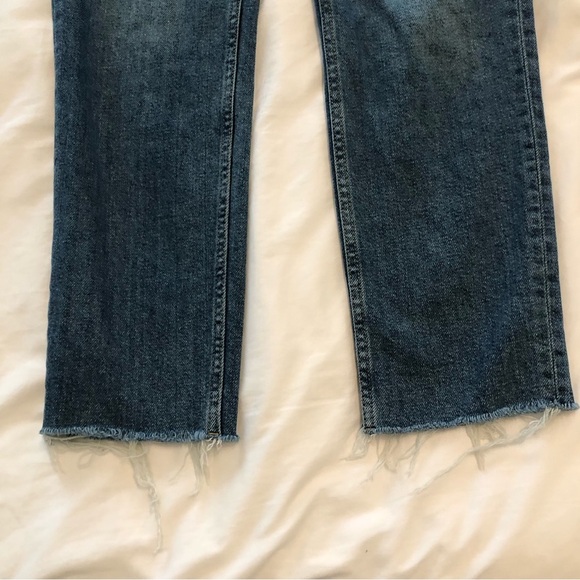 TOP SHOP MOTO medium wash cropped jeans. Size 26. - Picture 8 of 12
